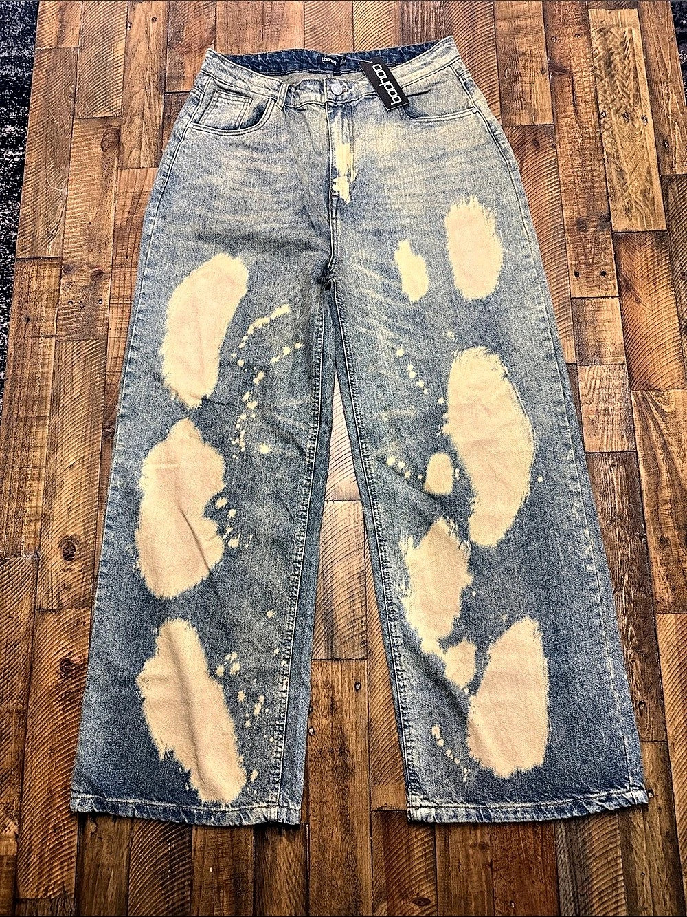 boohoo Distressed Straight Leg Jeans in Blue Waist 10